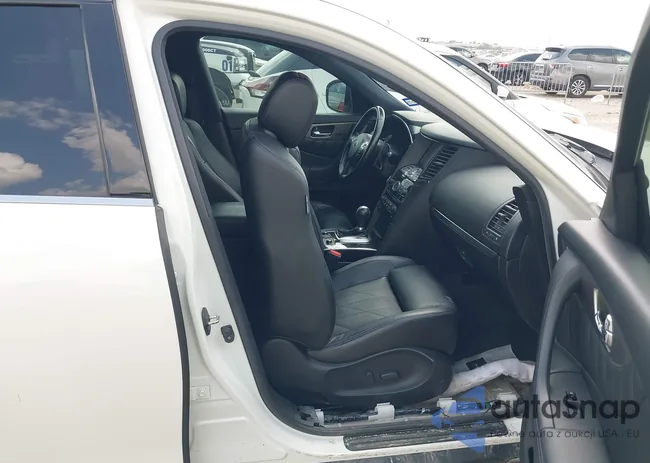 JN8CS1MW2HM411677: 43084177