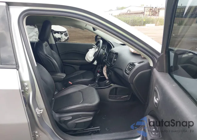 3C4NJCCB2MT528276: 43084531