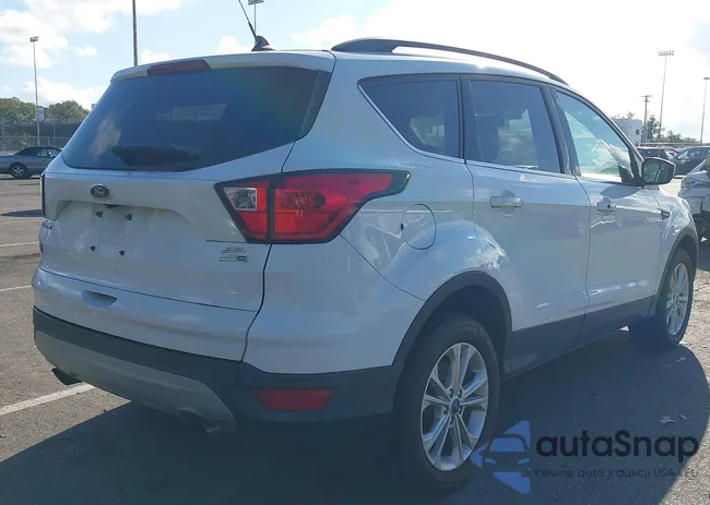 1FMCU9HD6KUA65519: 43084726