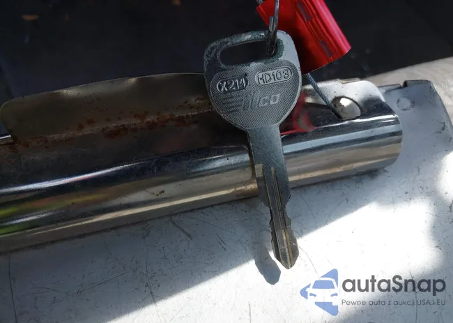 4S2CK57W714331445: 43085444