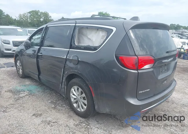 2C4RC1BG4HR810666: 43084958