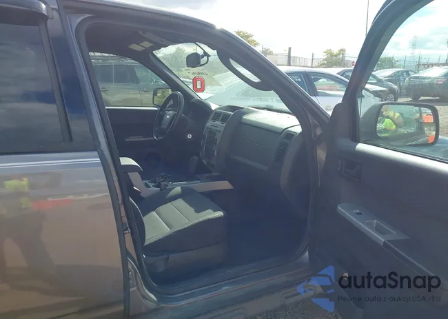 1FMCU9D76CKC39005: 43084967