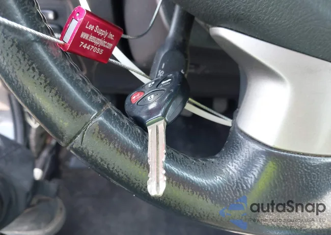 2T1BU4EE7AC526013: 43086153