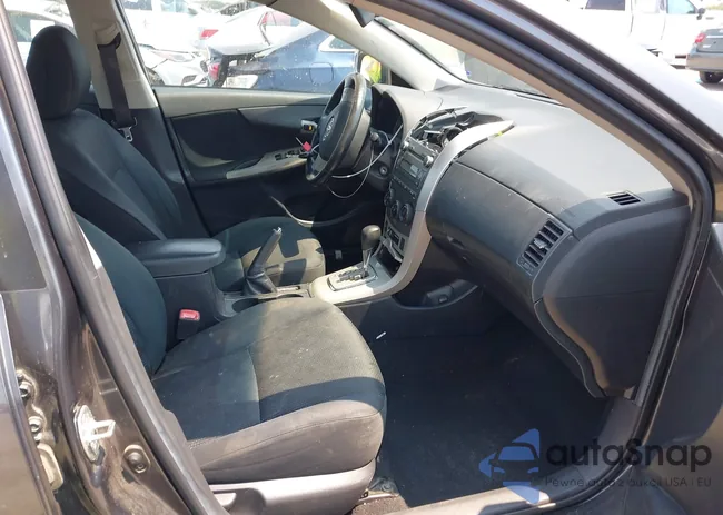 2T1BU4EE7AC526013: 43086153