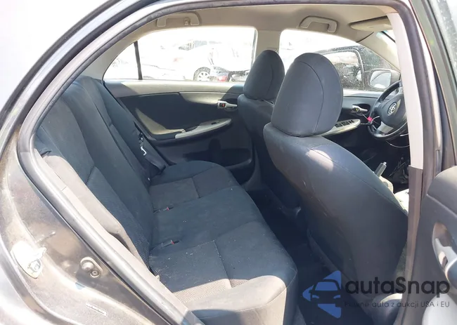 2T1BU4EE7AC526013: 43086153