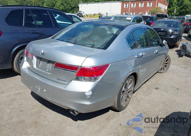 1HGCP2F6XBA035014: 43086236