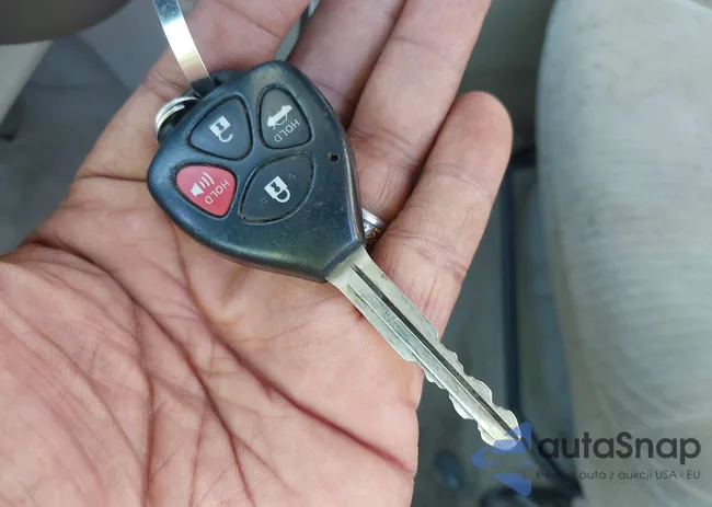 2T1BU4EE7AC492963: 43086349