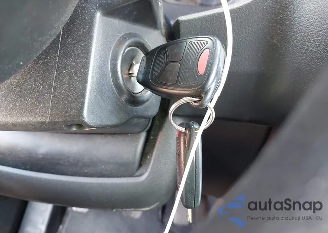 1C4NJCBA8CD567483: 43086436