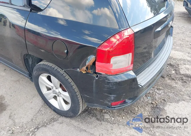 1C4NJCBA8CD567483: 43086436