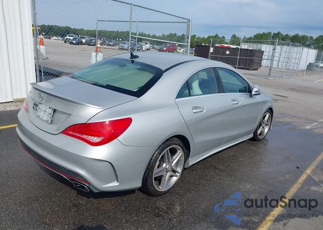 WDDSJ4EB0FN215208: 43086448