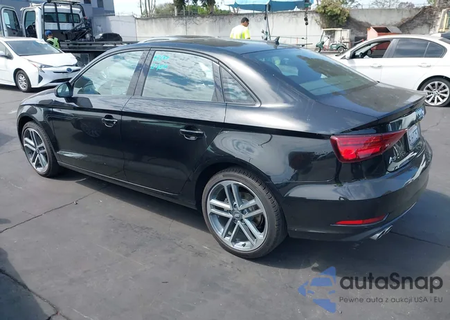 WAUAUGFFXLA101524: 43086585