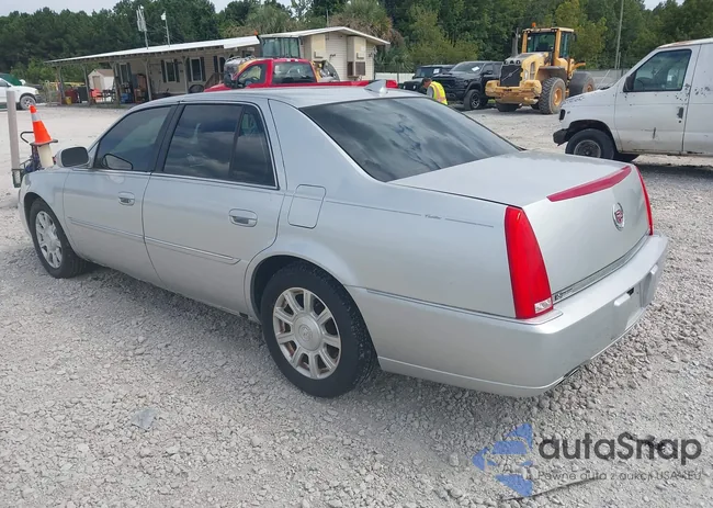 1G6KA5EY9AU125402: 43086675