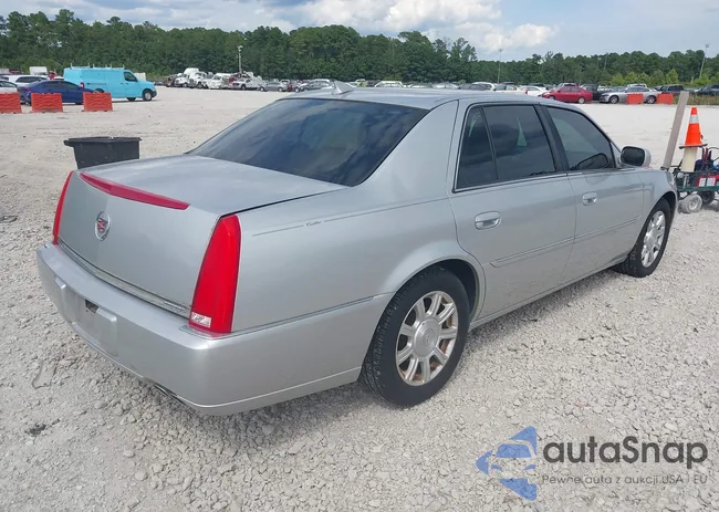 1G6KA5EY9AU125402: 43086675