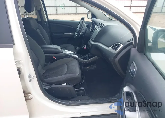 3C4PDCCG7CT262182: 43086716