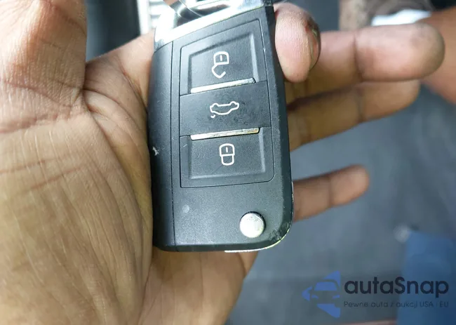 WAUA7GFF2G1066717: 43087150