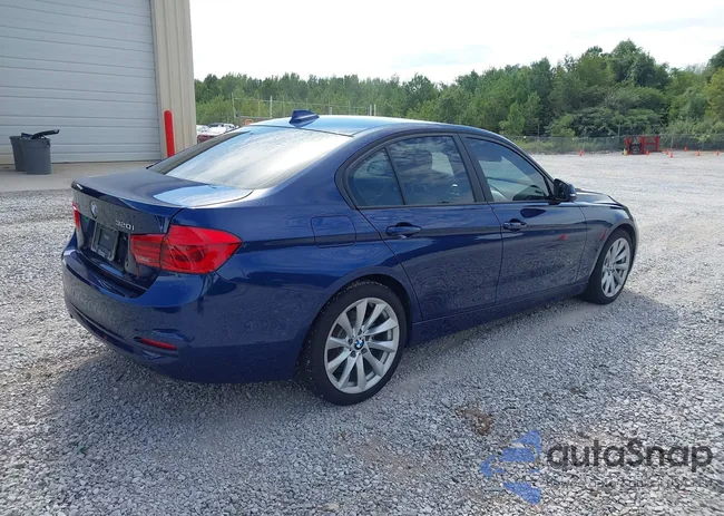 WBA8A3C52JA494492: 43087215