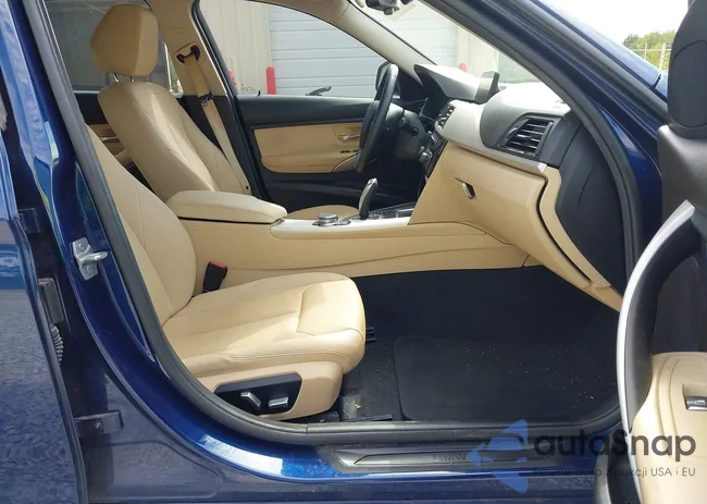 WBA8A3C52JA494492: 43087215