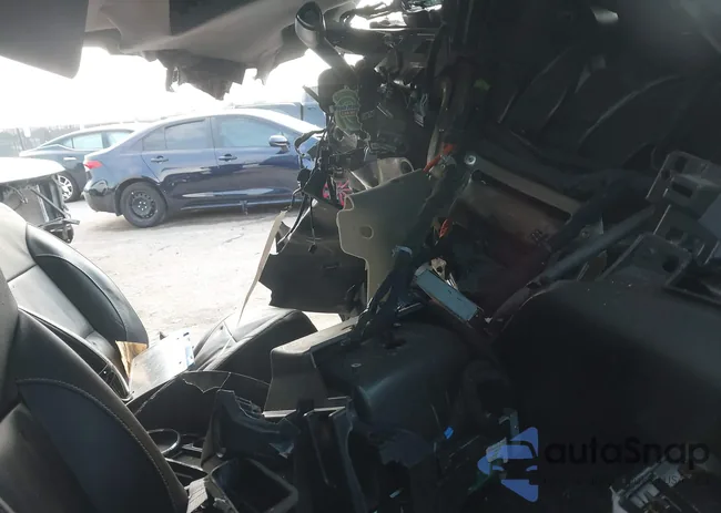 1GNSKHKC4LR304237: 43087275