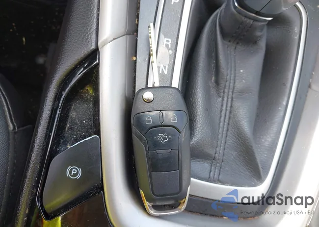 3FA6P0T98GR264020: 43087285