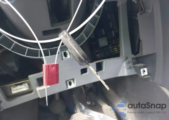 1FTYR2DM2HKA70763: 43087517