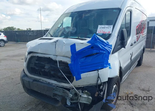 1FTYR2DM2HKA70763: 43087517