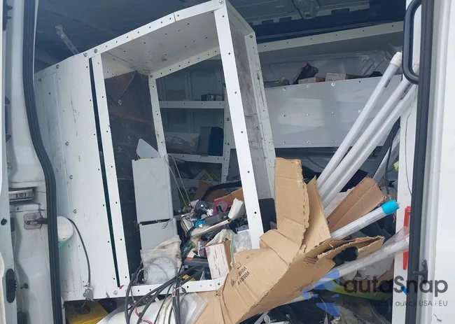 1FTYR2DM2HKA70763: 43087517