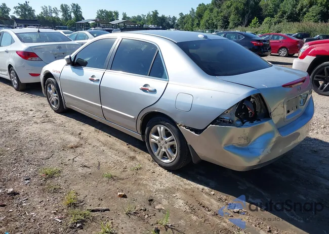 1HGCM56717A190545: 43087565