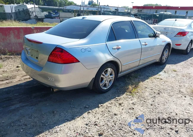 1HGCM56717A190545: 43087565