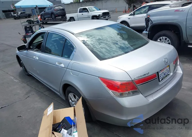 1HGCP2F69CA023339: 43086795