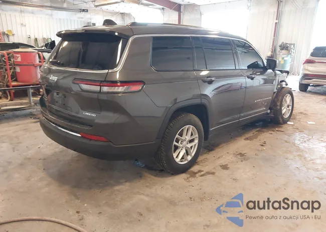 1C4RJKAG7M8172402: 43086862