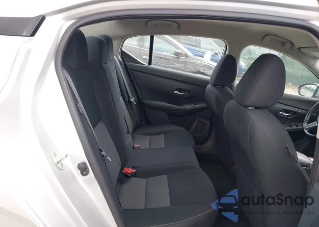 3N1AB8CV7NY203570: 43086880