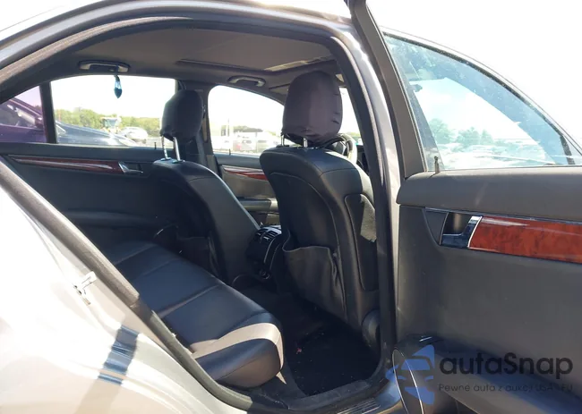 WDDGF8BB1AR126896: 43086893