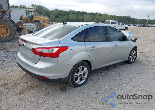 1FADP3F27DL145182: 43086947