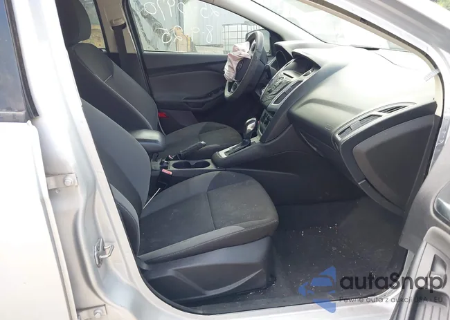 1FADP3F27DL145182: 43086947