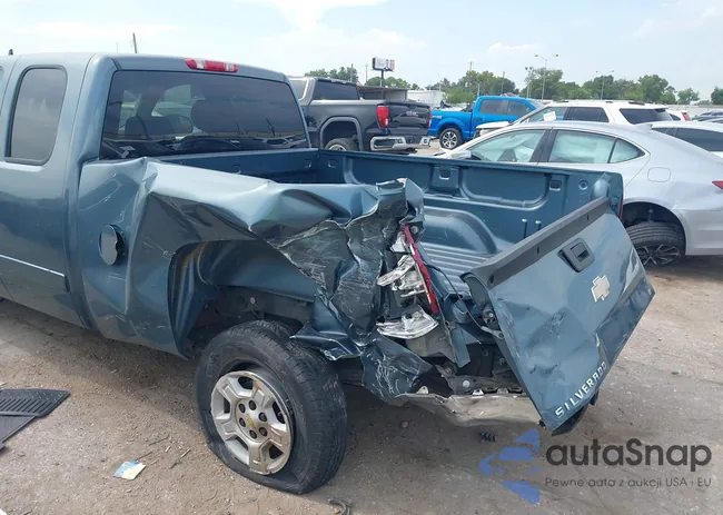 1GCEC19J28Z245274: 43087054