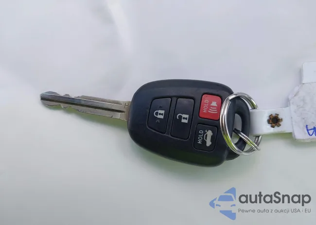 2T1BURHE1HC769934: 43087063