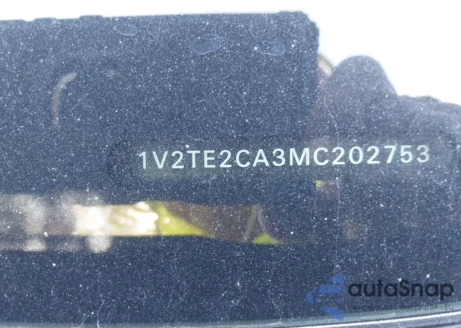 1V2TE2CA3MC202753: 43088652