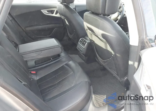 WAUSGAFC6CN017904: 43088662