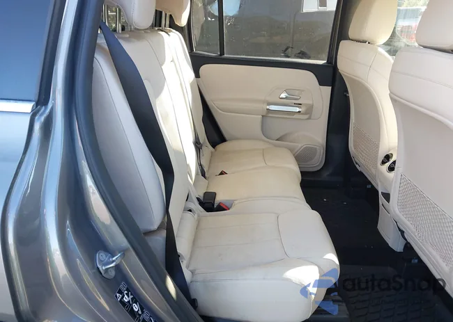 W1N4M4HB7MW133420: 43087815