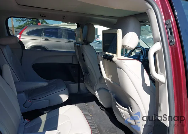 2C4RC1GG7HR751637: 43087831