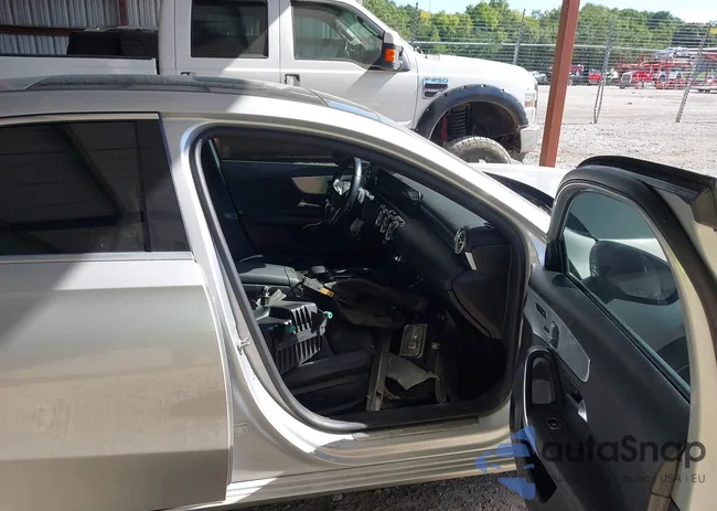 W1K3G4FB2MJ312674: 43087843