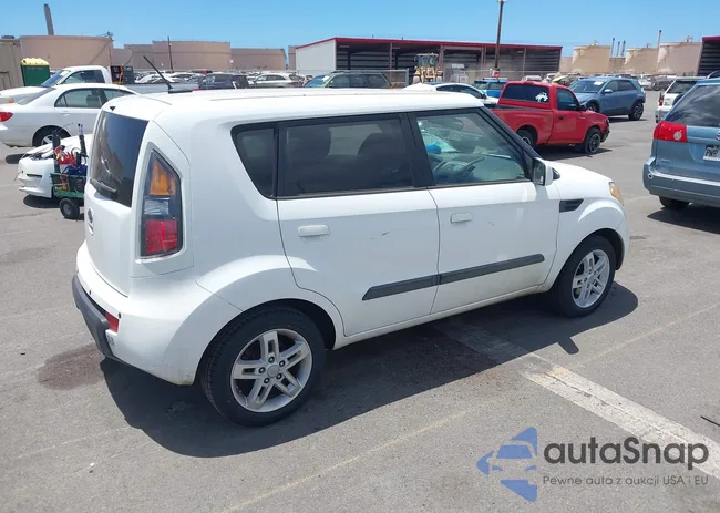 KNDJT2A26A7128663: 43087907