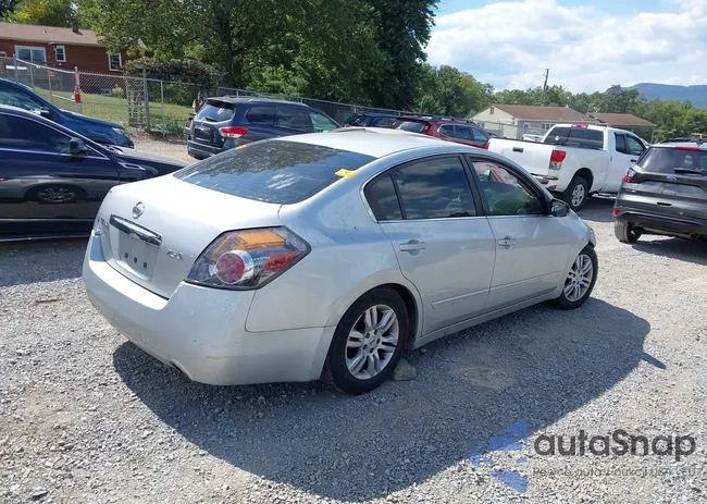 1N4AL2AP3CC107748: 43087946