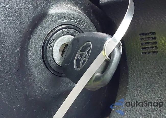 2T1BURHE9EC174132: 43087981