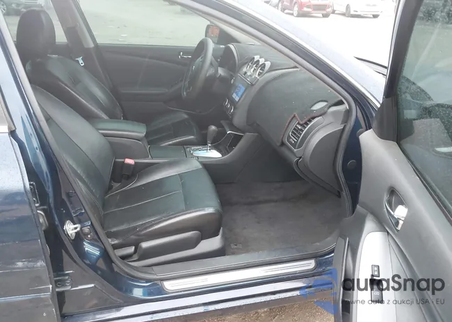 1N4AL2AP6BC118046: 43088028