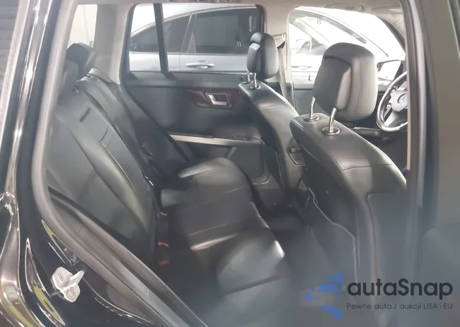 WDCGG8HB2CF930864: 43088074