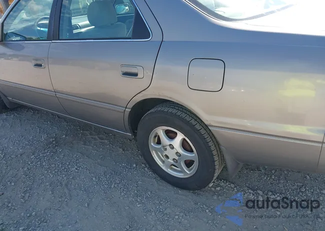 4T1BG22KXXU484501: 43089267