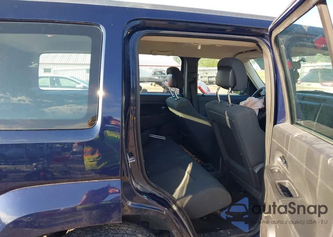 1C4PJMAK9CW183211: 43089332