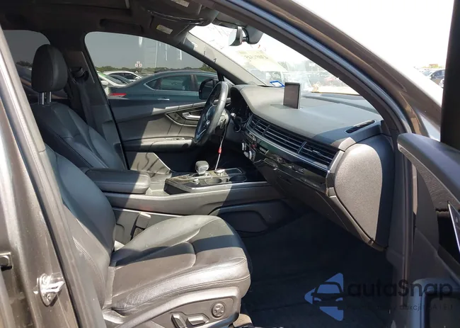 WA1LAAF71JD045263: 43089345