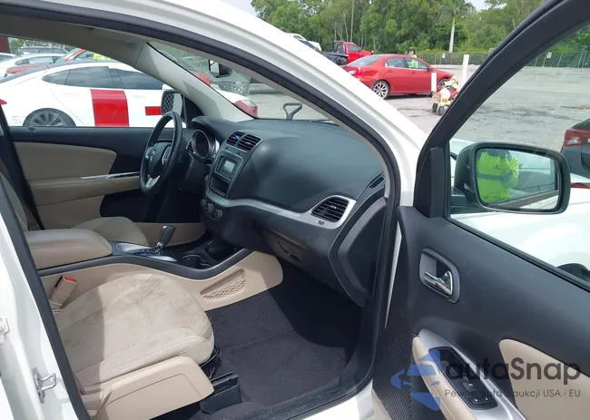 3C4PDCBB1HT599721: 43089380